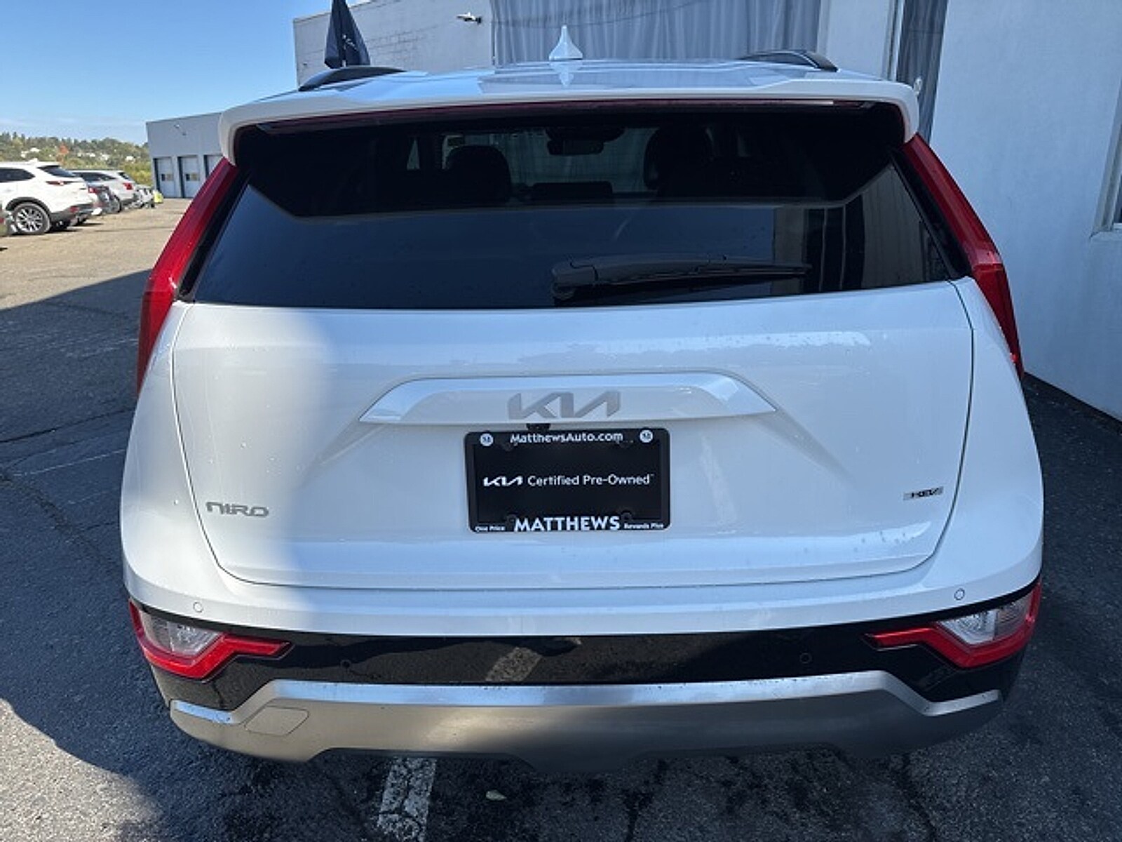2024 Kia Niro EX Touring photo 4