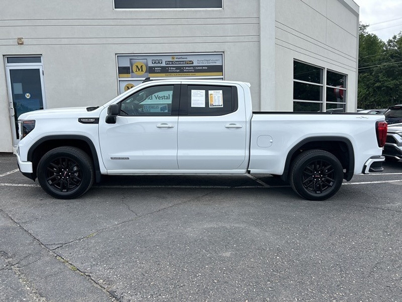 2022 Gmc Sierra 1500 Elevation photo 2
