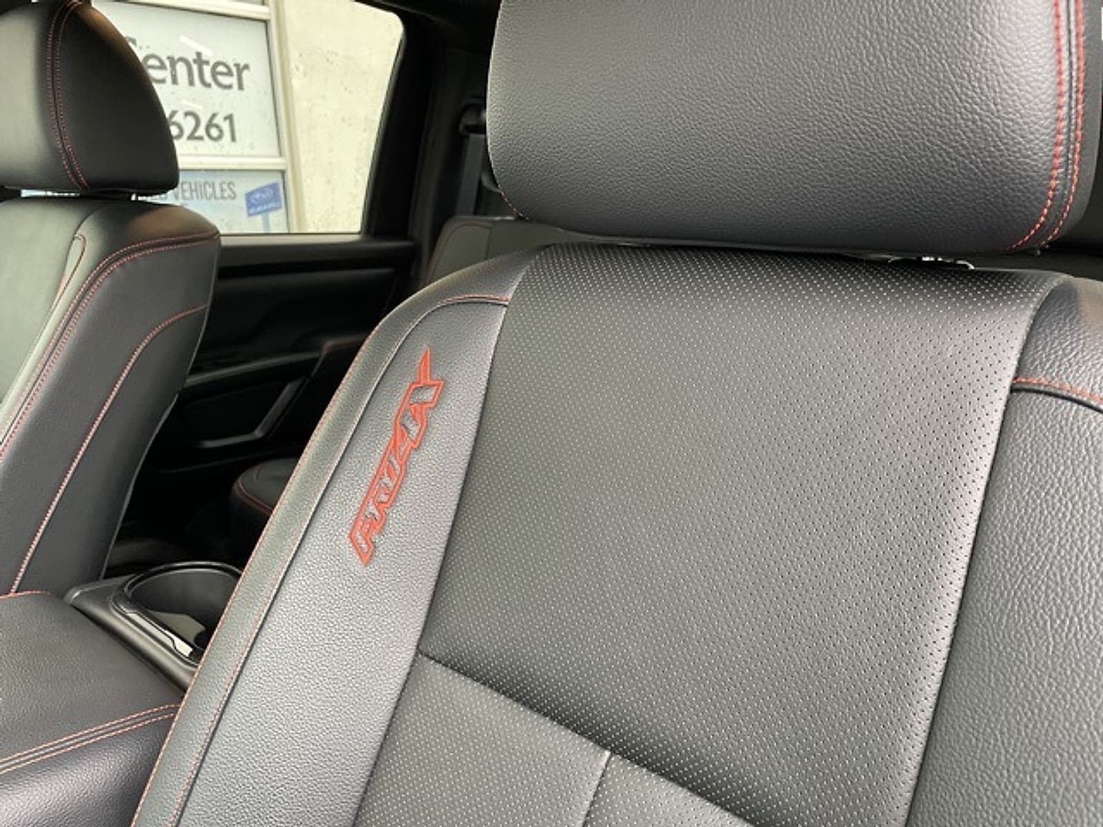 2024 Nissan Titan XD Pro-4X - Photo 10