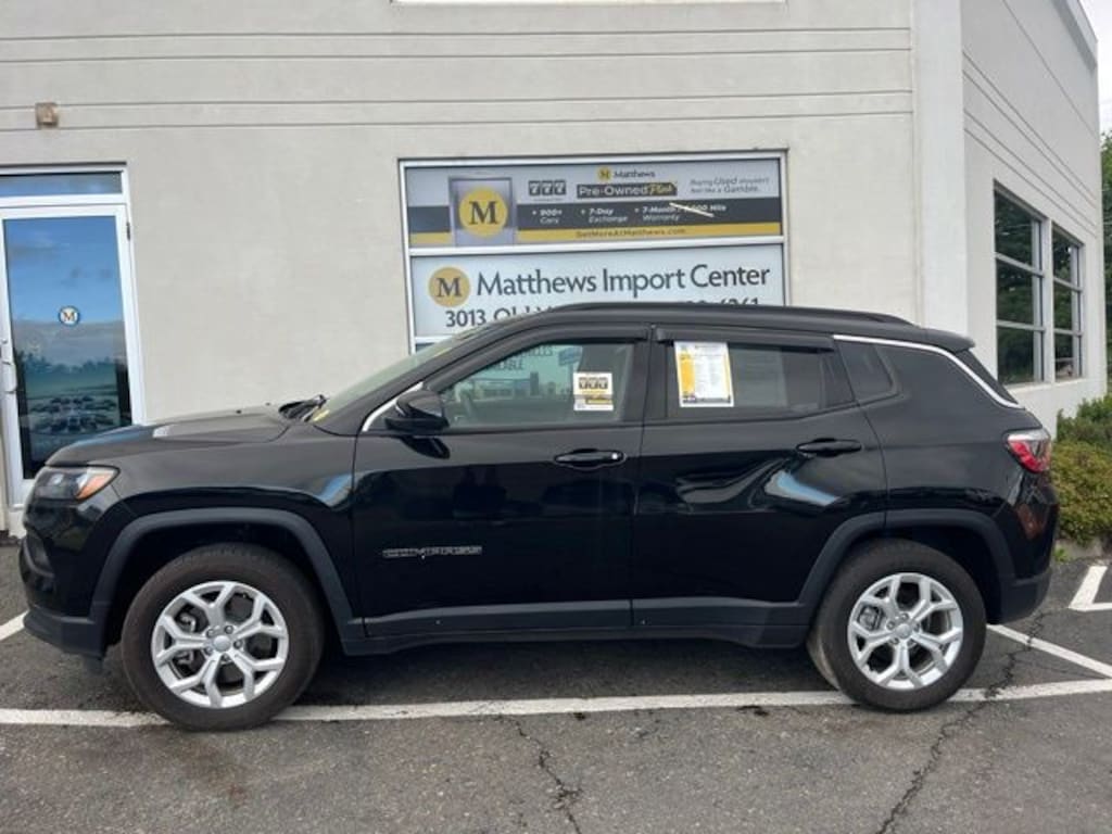 Used 2024 Jeep Compass Latitude SUV