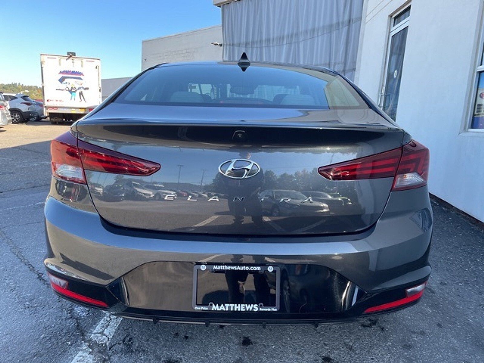 2020 Hyundai Elantra Value Edition photo 4