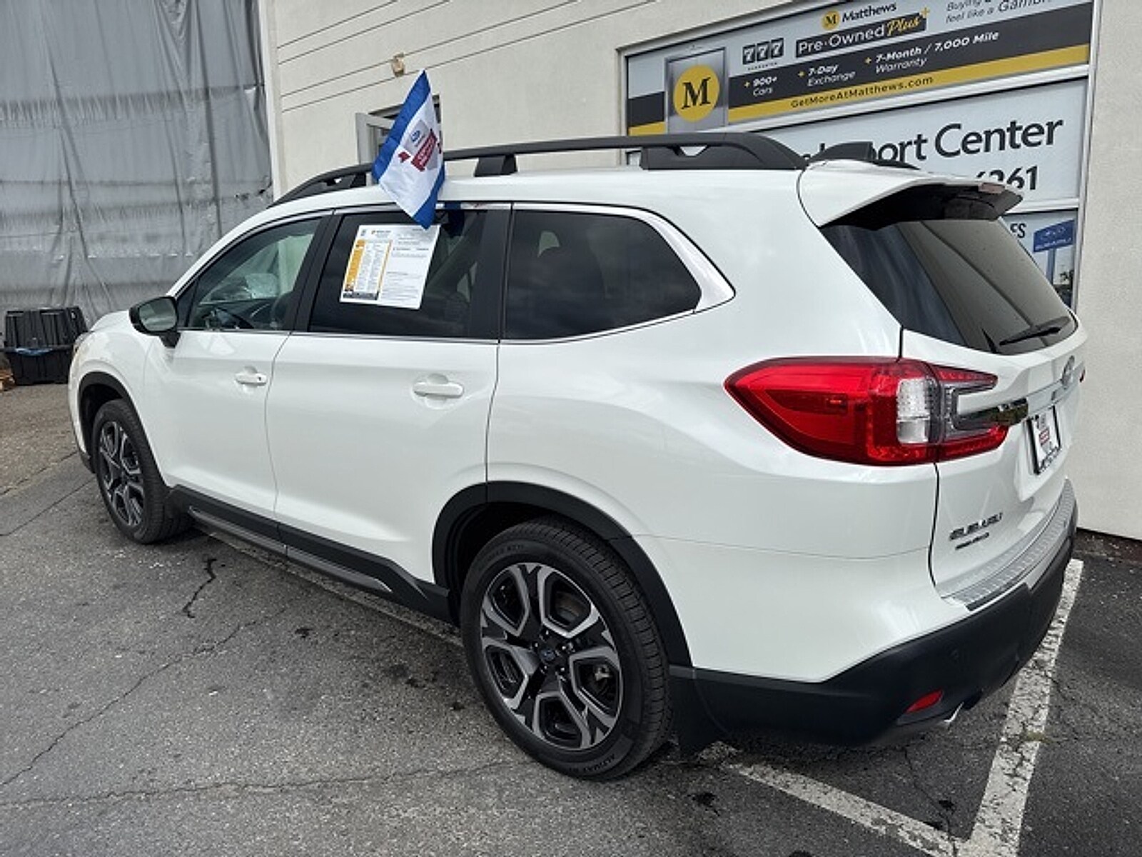 2024 Subaru Ascent Limited photo 2