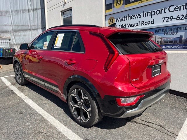Additional photo of vehicle.