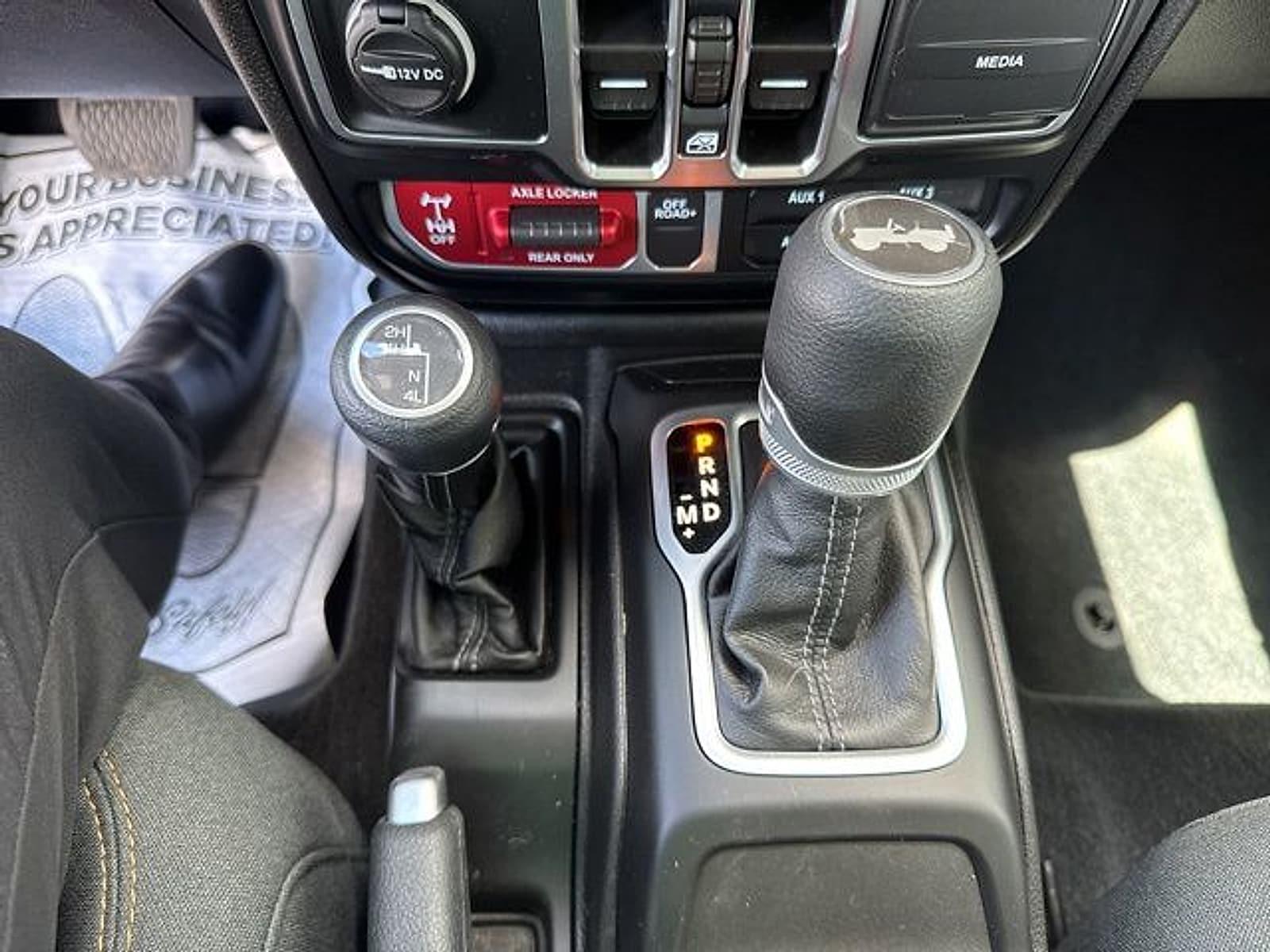2024 Jeep Wrangler 4-Door Willys - Photo 11