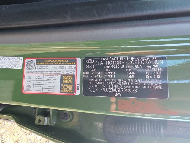 Additional photo of vehicle.