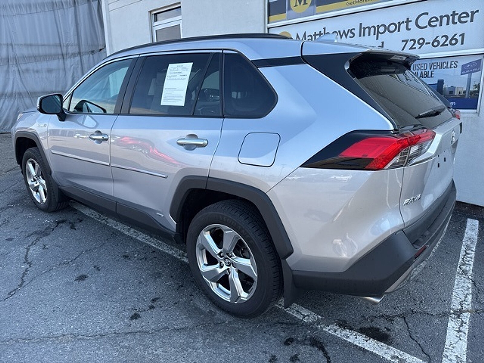 2021 Toyota RAV4 Hybrid Limited photo 3