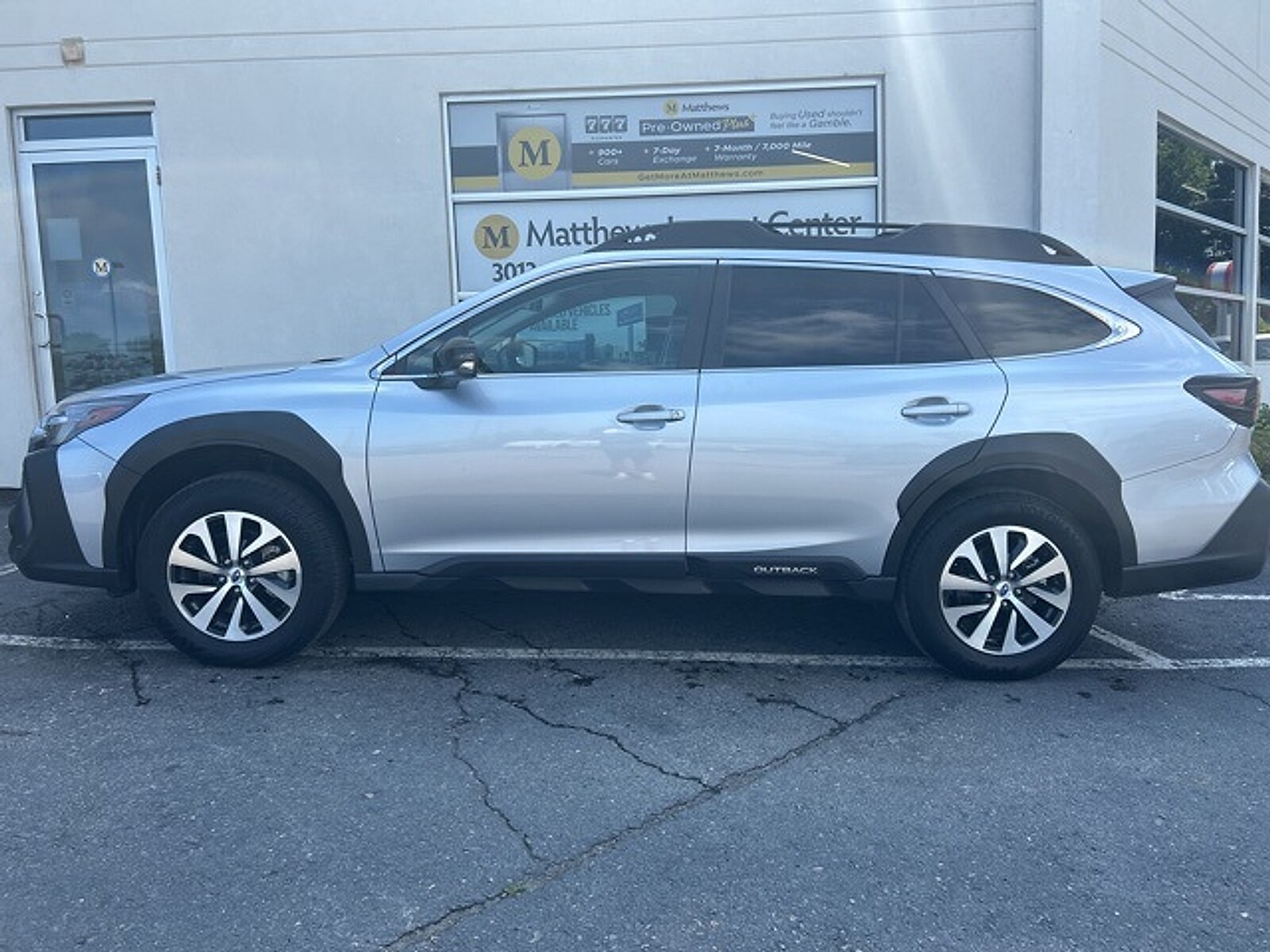 2024 Subaru Outback Premium photo 2