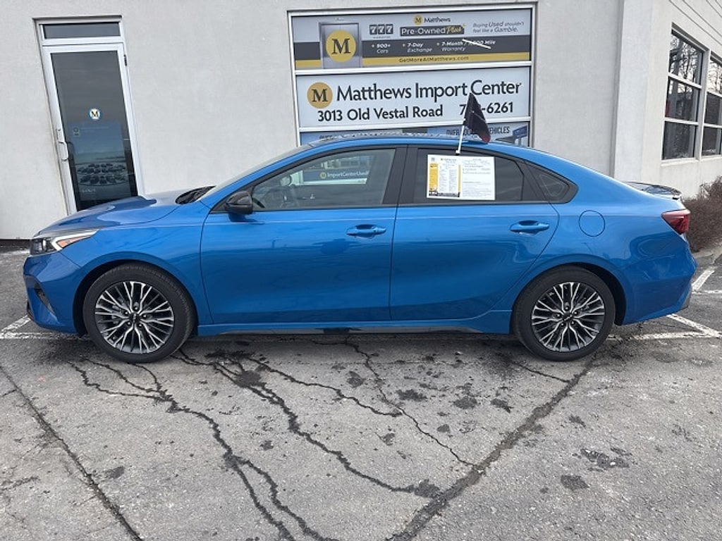 2024 Kia Forte GT-Line photo 3