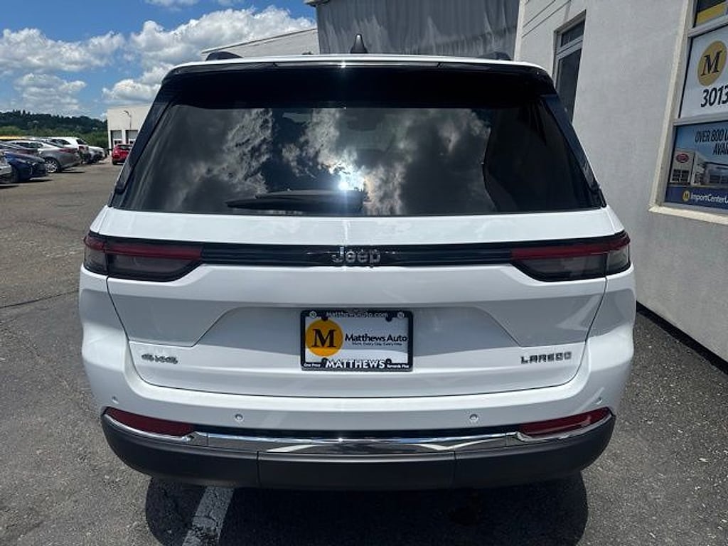 Used 2023 Jeep Grand Cherokee Laredo SUV