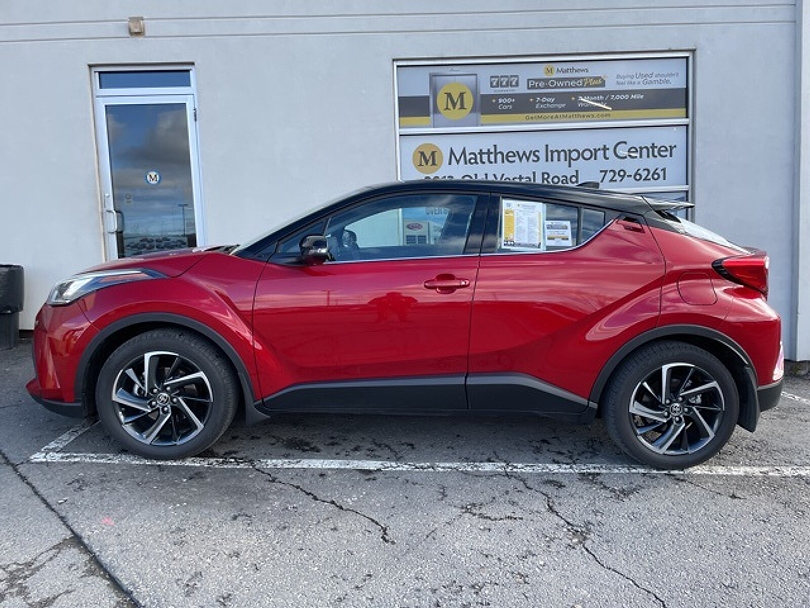 2022 Toyota C-HR Limited photo 2