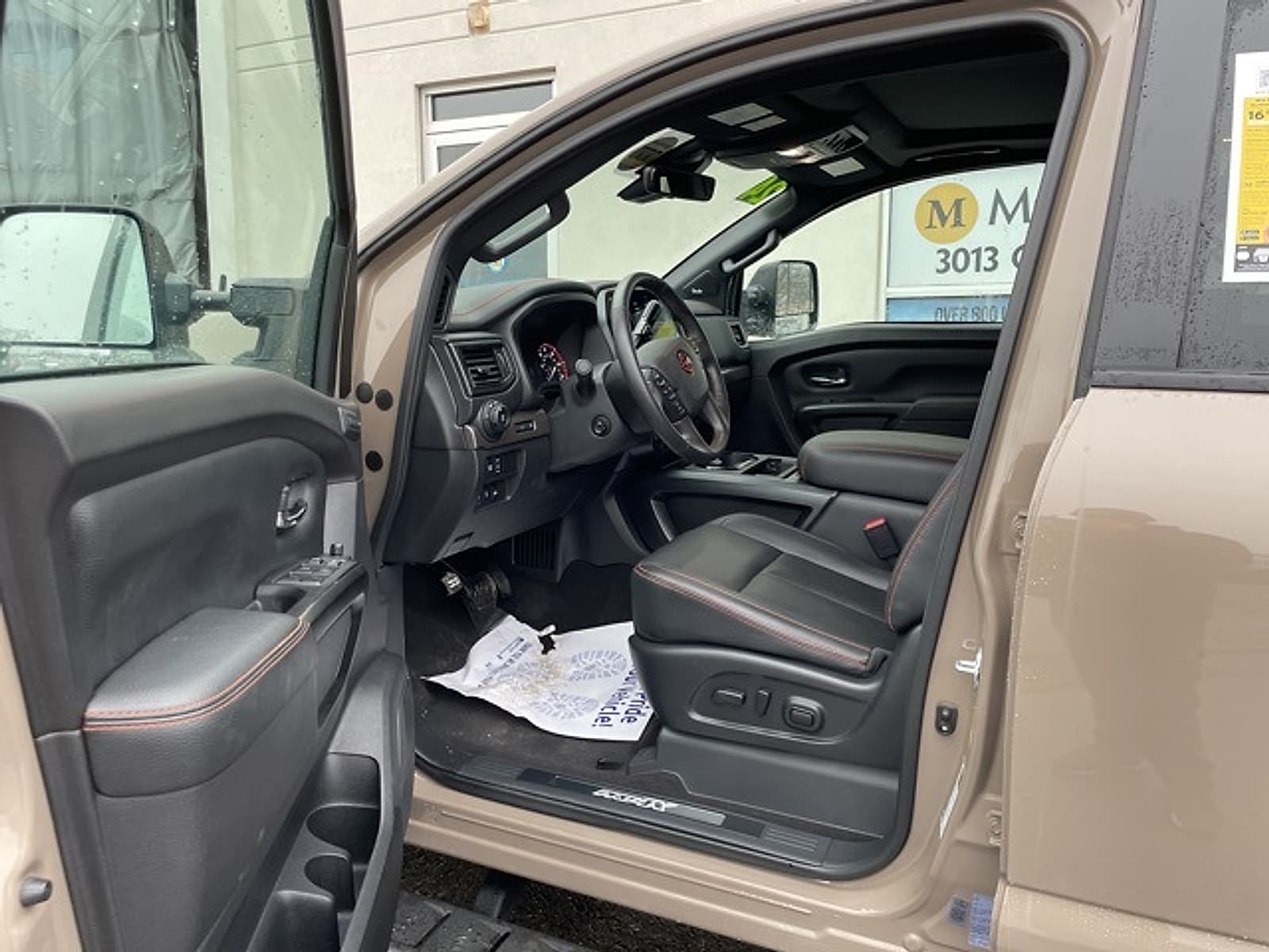 2024 Nissan Titan XD Pro-4X - Photo 8