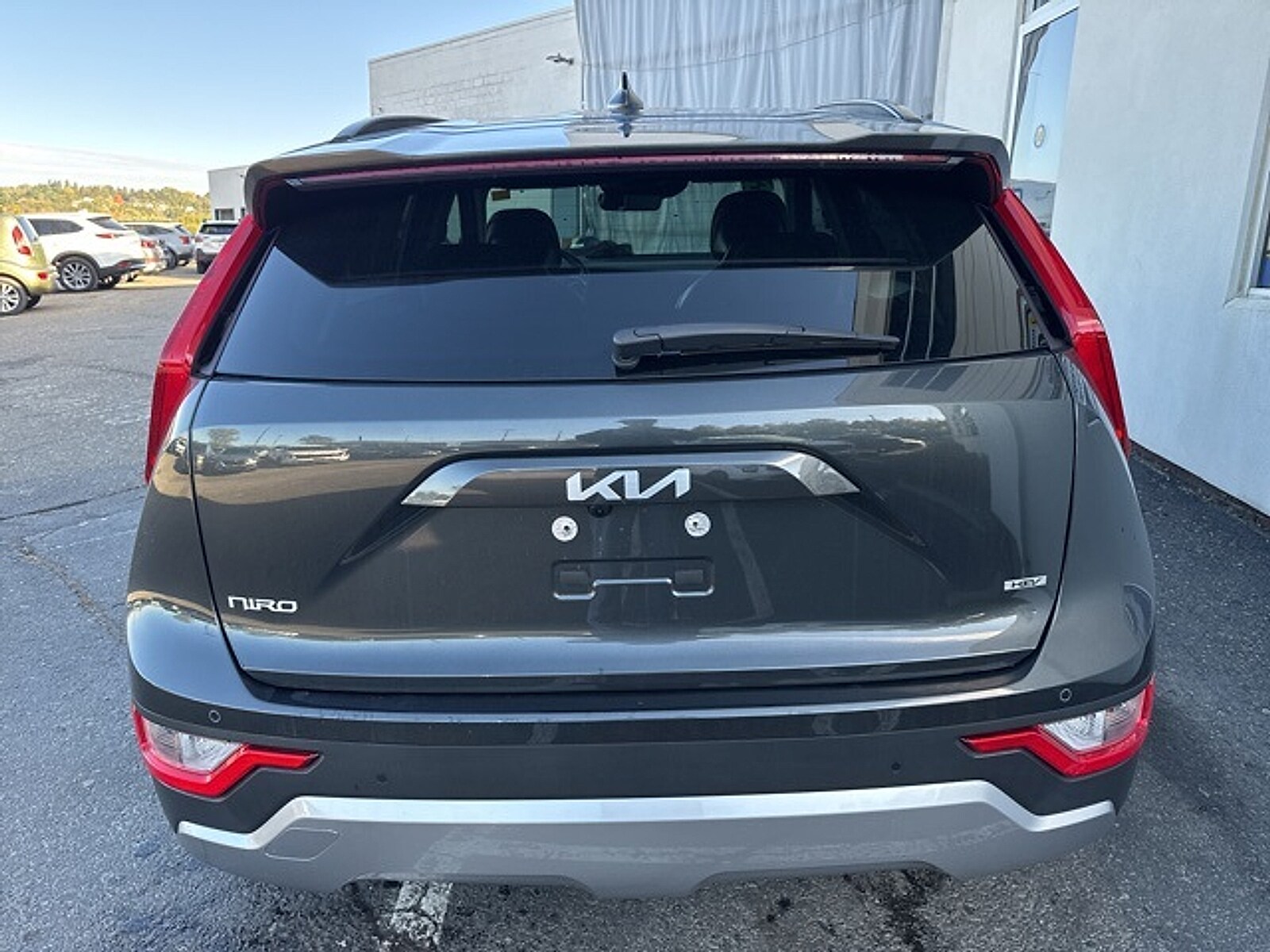 2024 Kia Niro EX photo 3