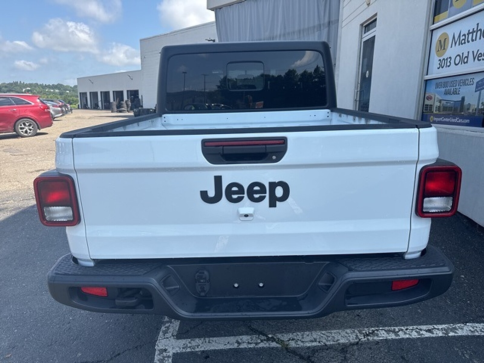 2021 Jeep Gladiator Sport photo 4