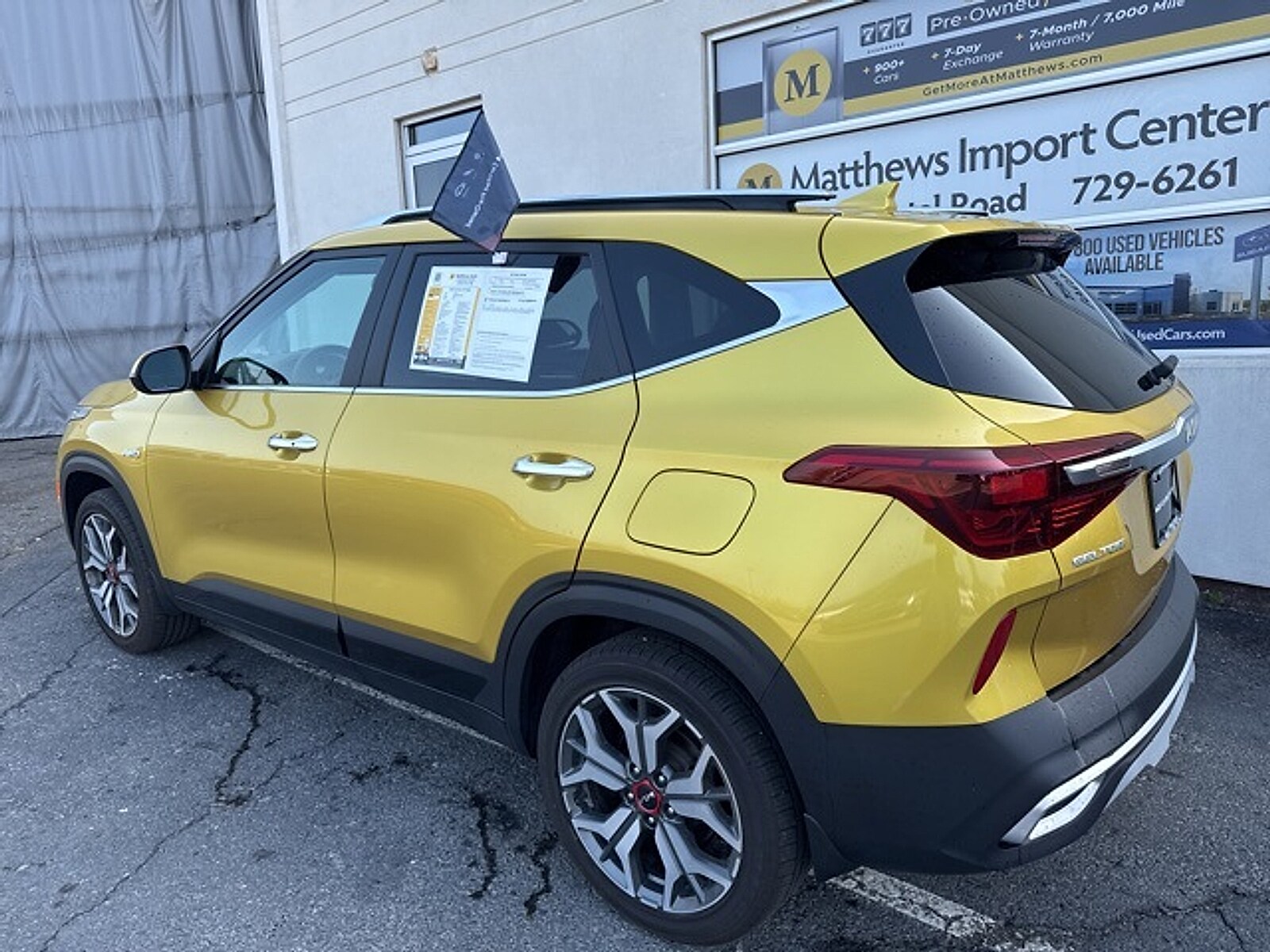 2022 Kia Seltos SX photo 2