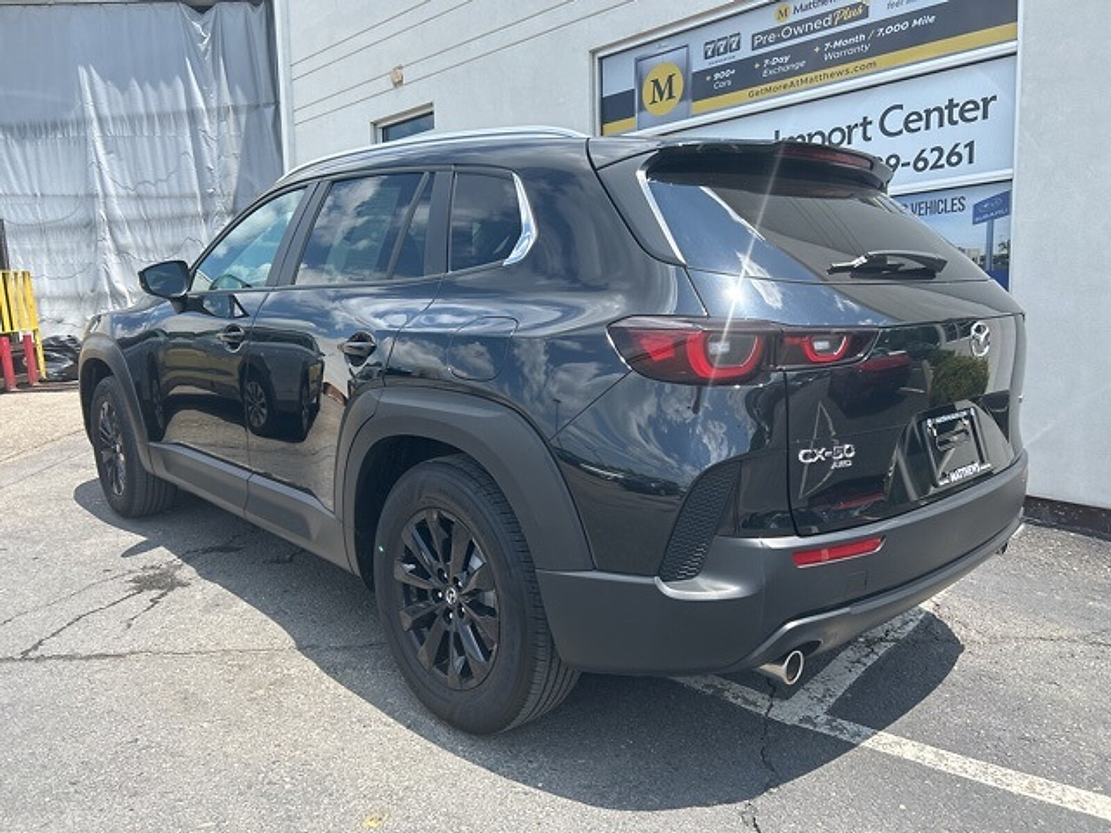 2024 Mazda CX-50 2.5 S Preferred photo 3