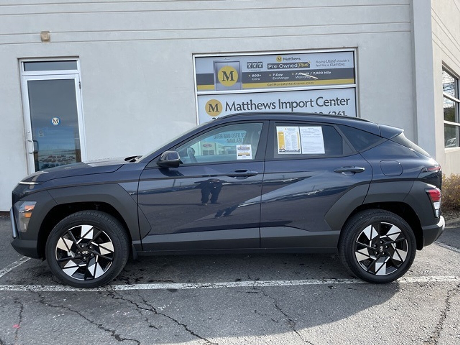 2025 Hyundai Kona SEL photo 2