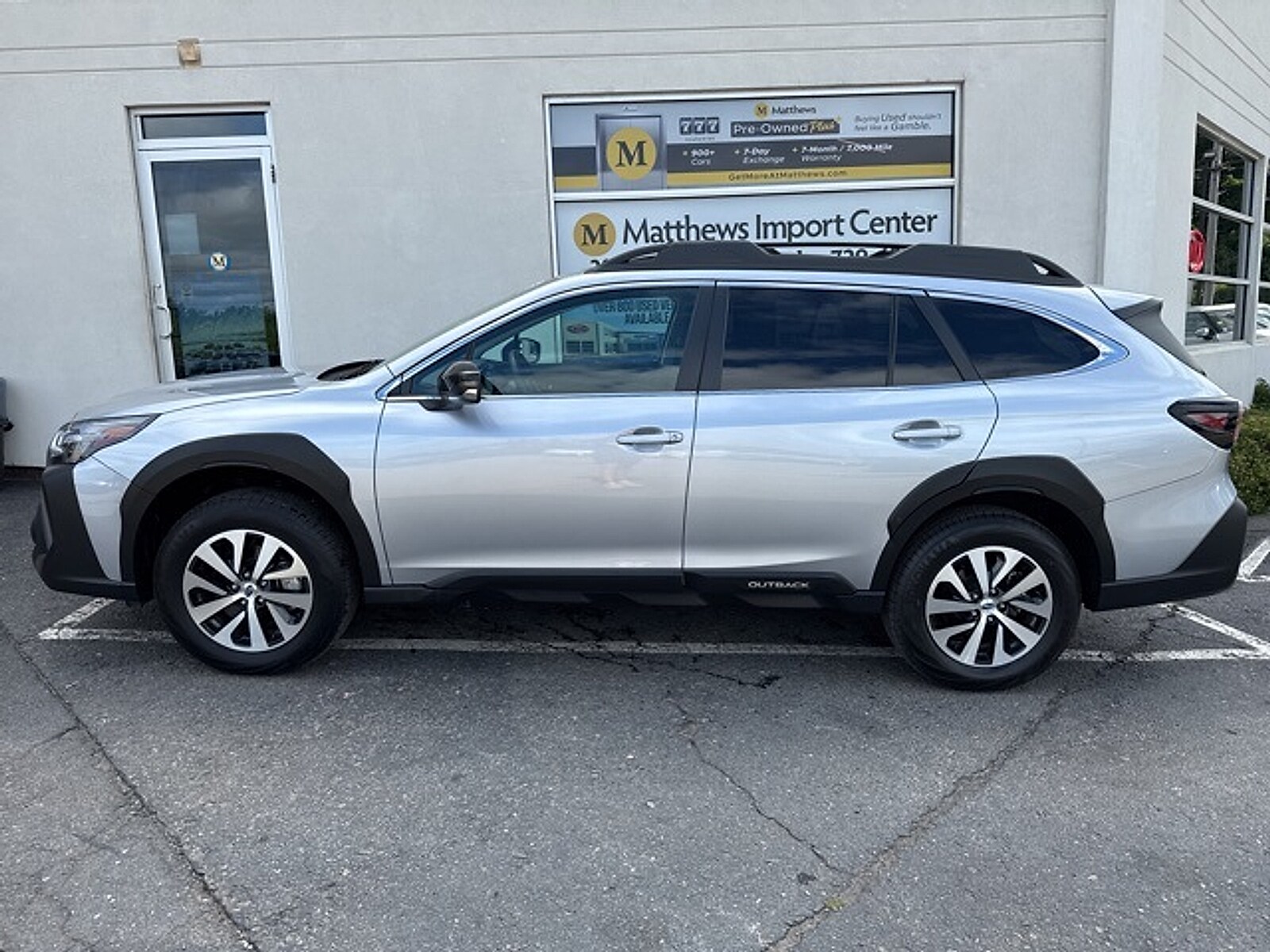 2024 Subaru Outback Premium photo 2