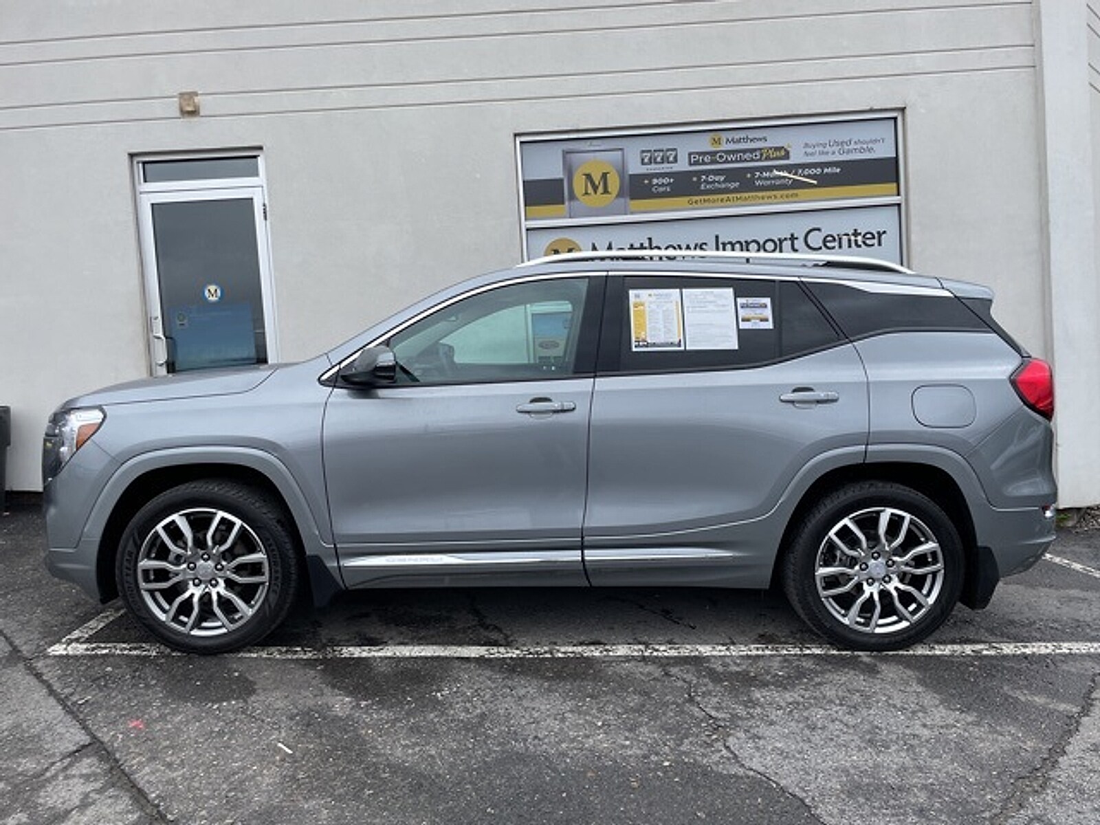 2023 Gmc Terrain Denali photo 2