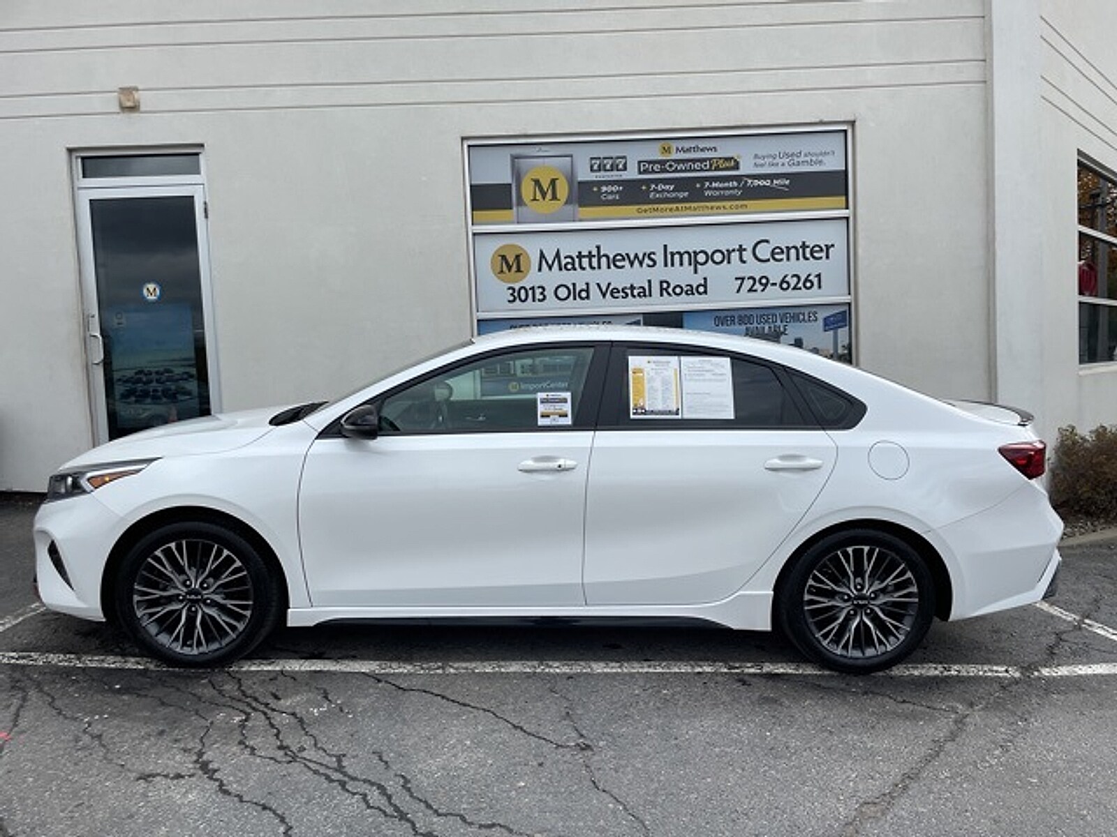 2022 Kia Forte GT-Line photo 2