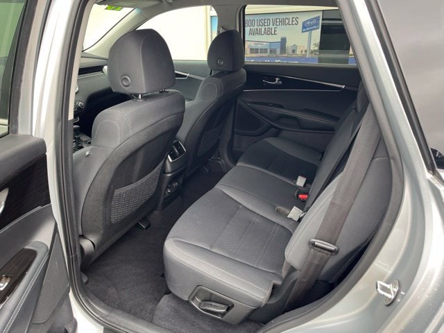 Additional photo of vehicle.