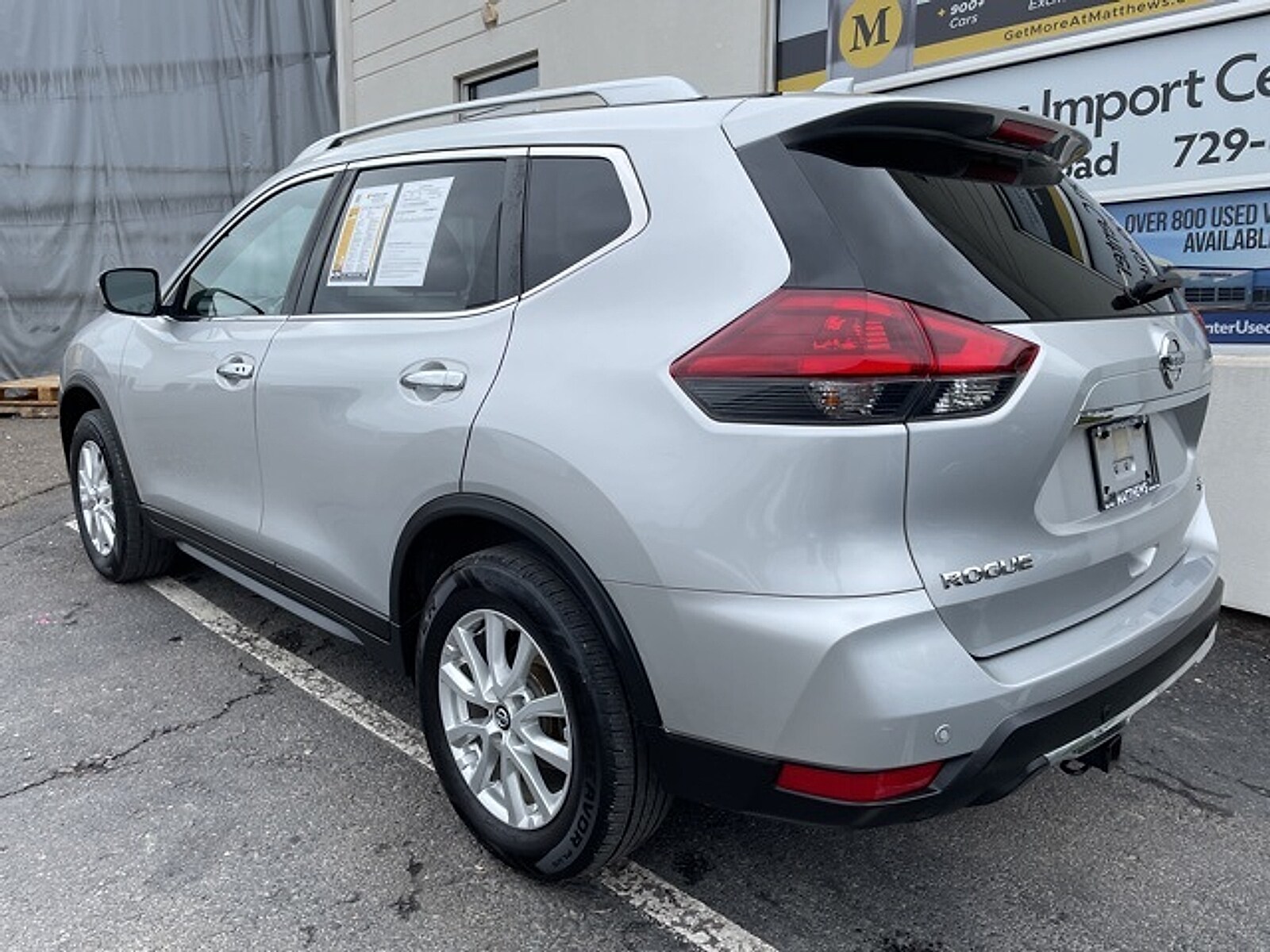 2020 Nissan Rogue SV photo 3