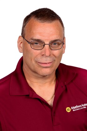 Staff member John Miller from ID_2c930a5d45ad