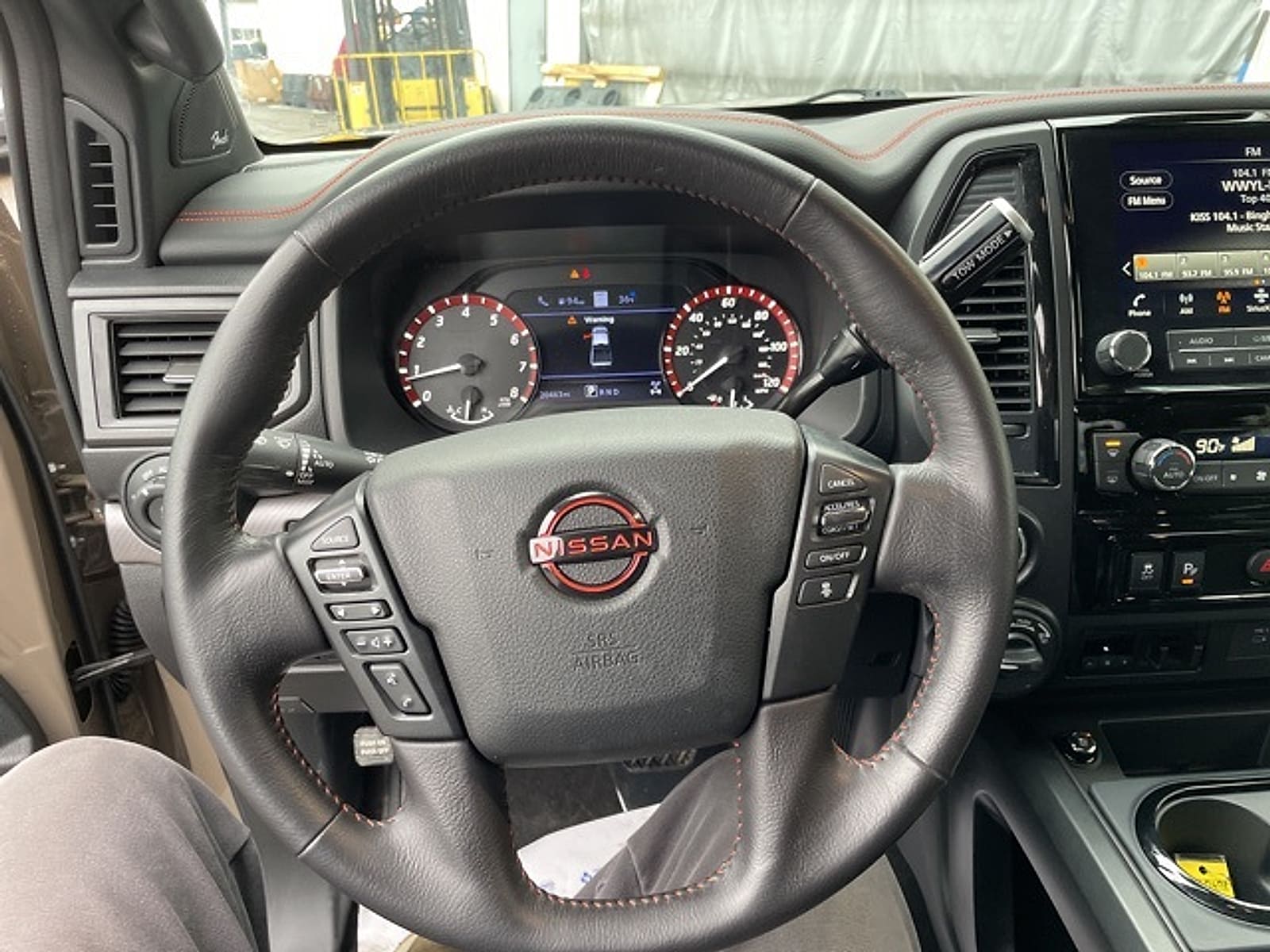 2024 Nissan Titan XD Pro-4X - Photo 24