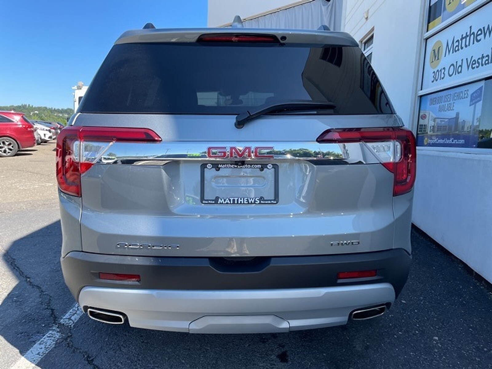 2023 Gmc Acadia SLE photo 3