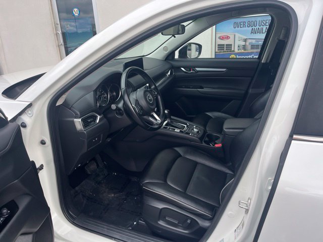 Additional photo of vehicle.