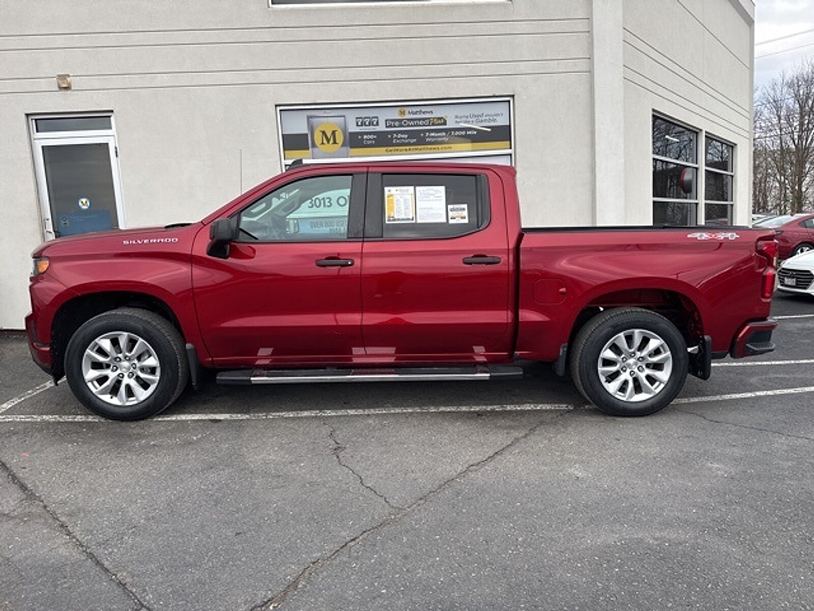 2021 Chevrolet Silverado 1500 Custom photo 2