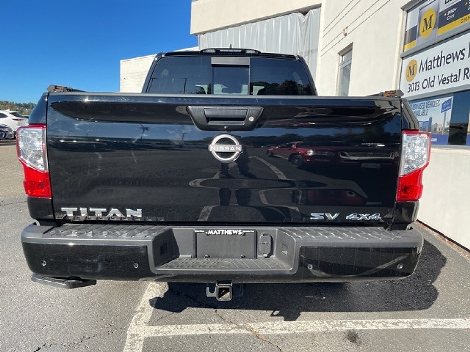 2024 Nissan Titan SV photo 4