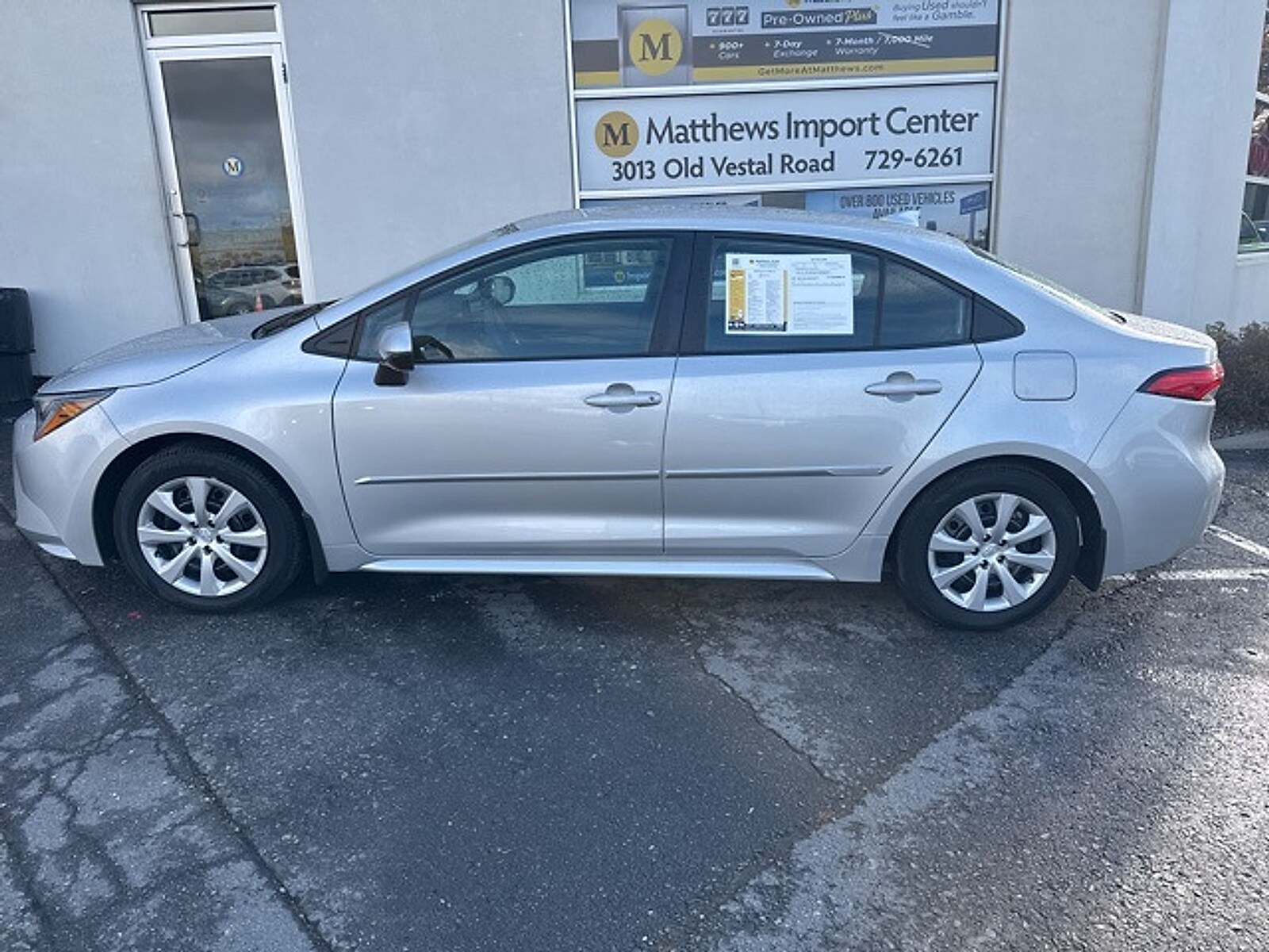 2024 Toyota Corolla LE photo 2