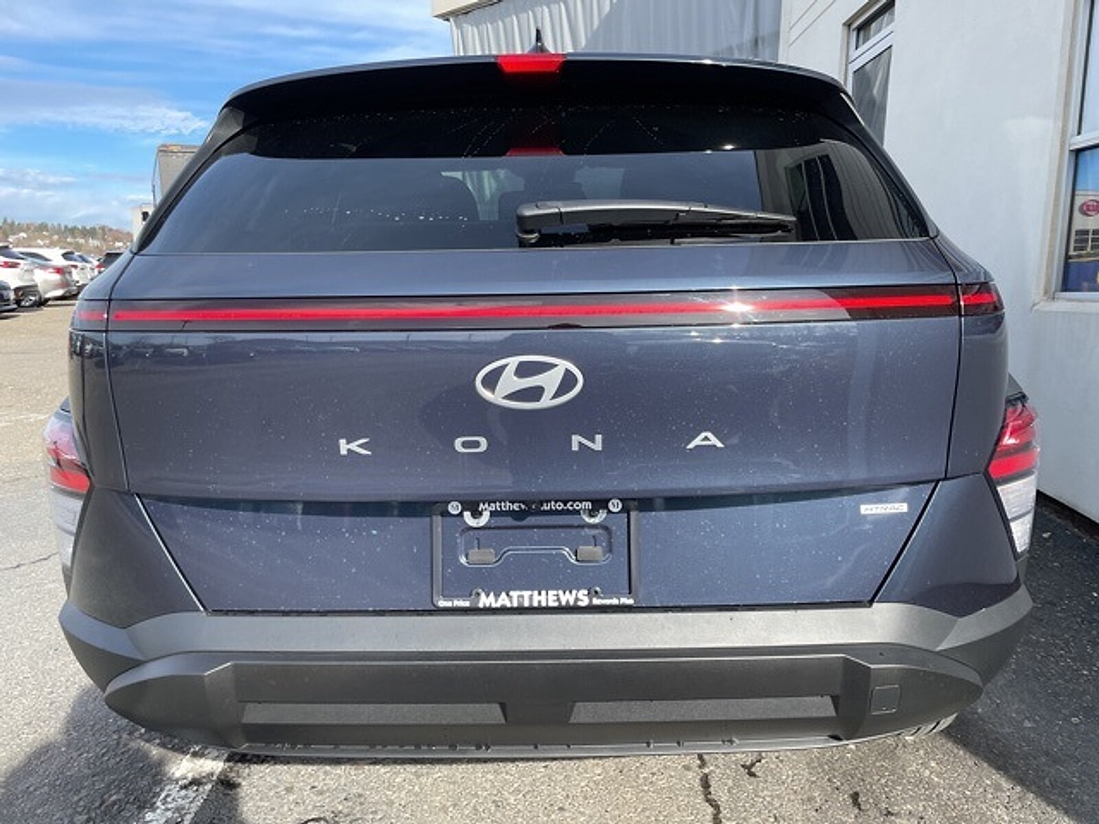 2025 Hyundai Kona SEL photo 4