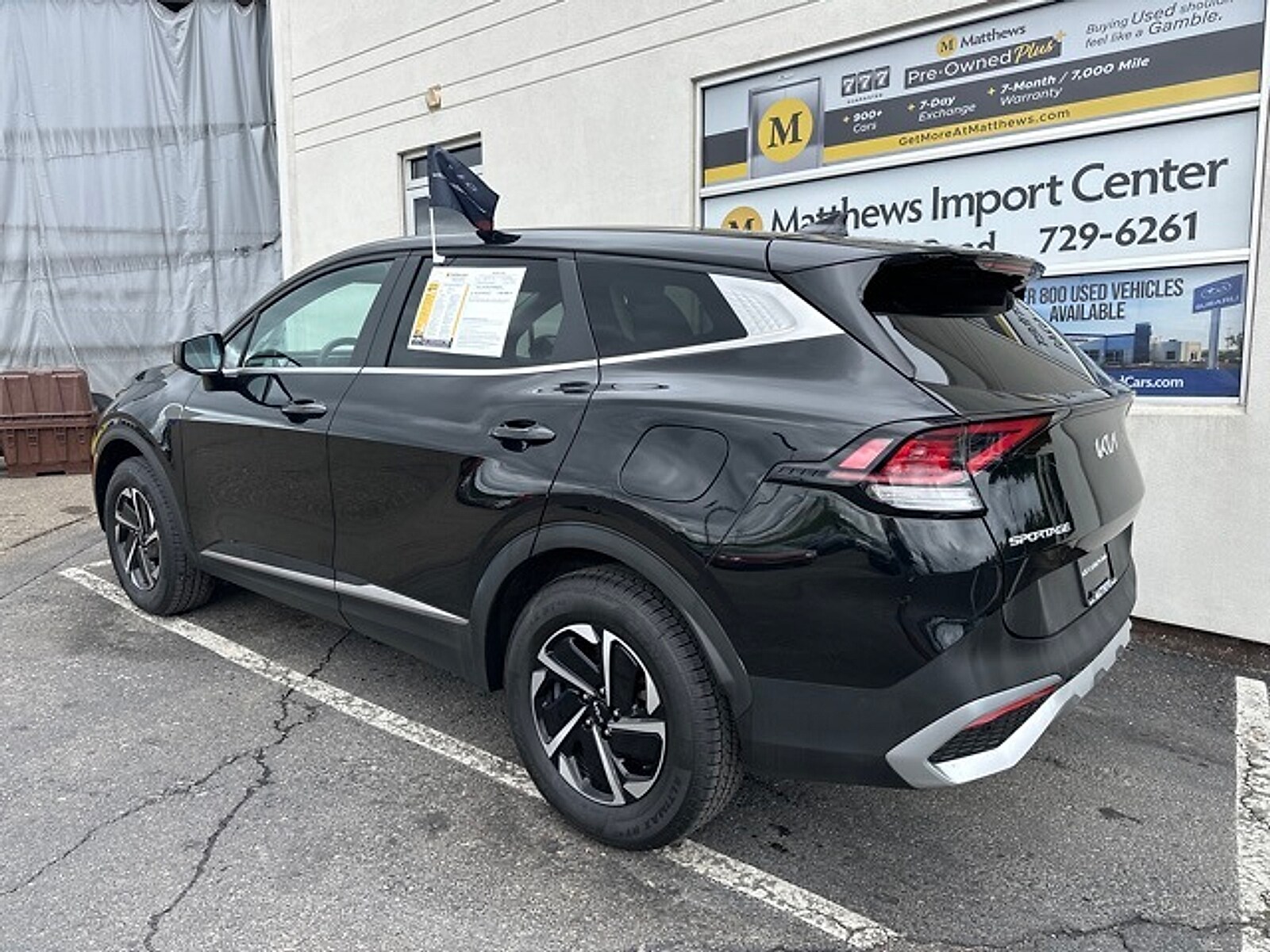 2023 Kia Sportage Hybrid LX photo 2