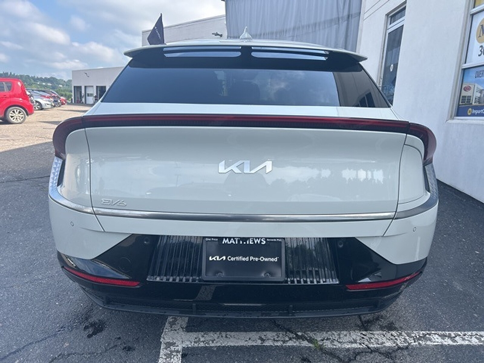 2022 Kia EV6 Wind photo 4