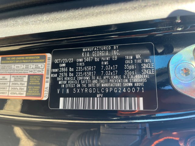 Additional photo of vehicle.