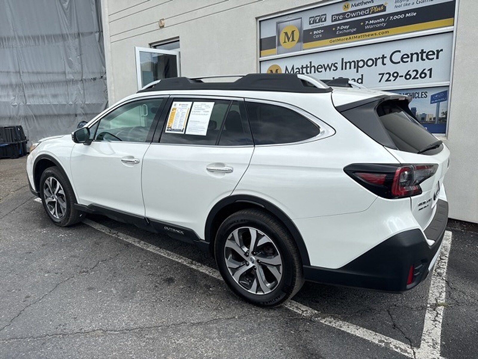 2021 Subaru Outback Touring photo 2