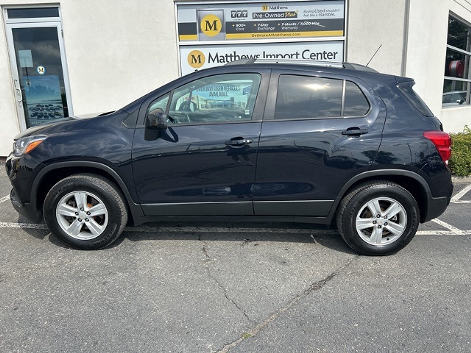 2021 Chevrolet Trax LT photo 2