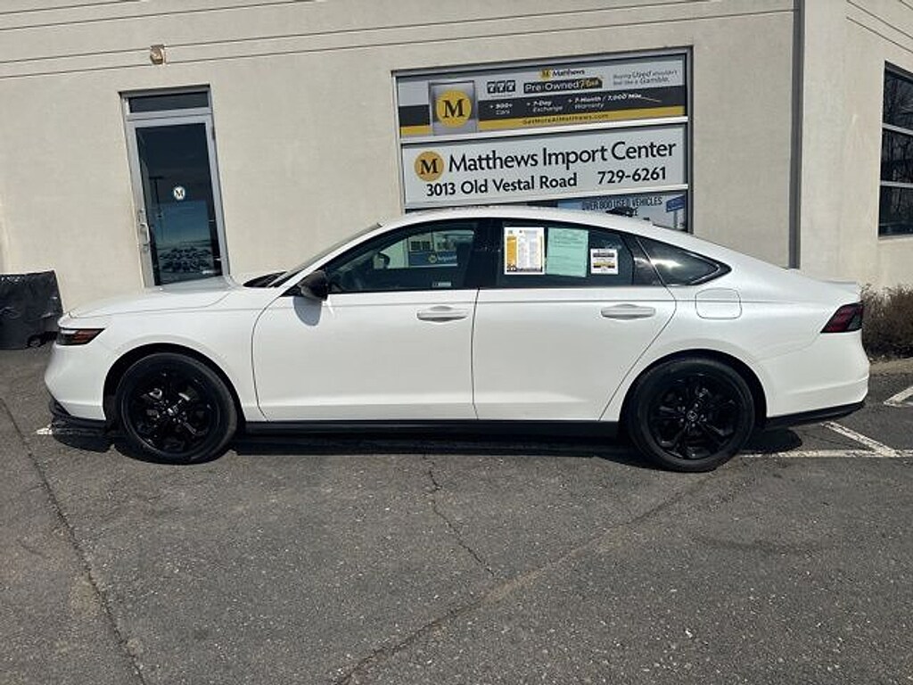 Used 2025 Honda Accord SE Sedan