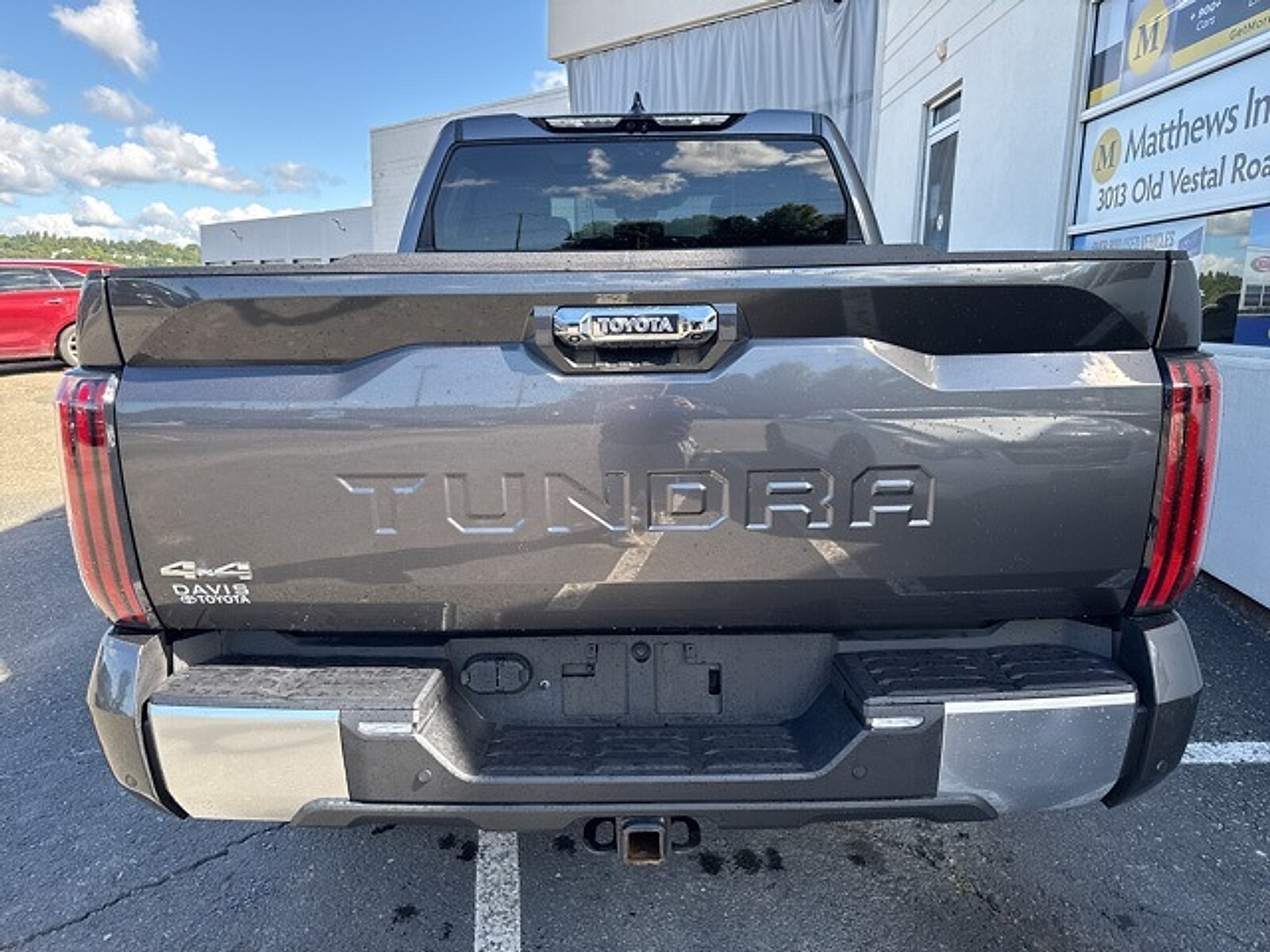 2023 Toyota Tundra Limited CrewMax photo 4