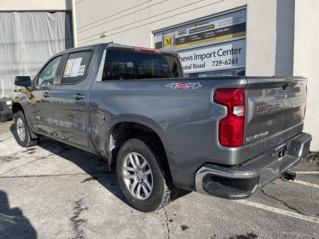 Used 2021 Chevrolet Silverado 1500 LT Truck Crew Cab