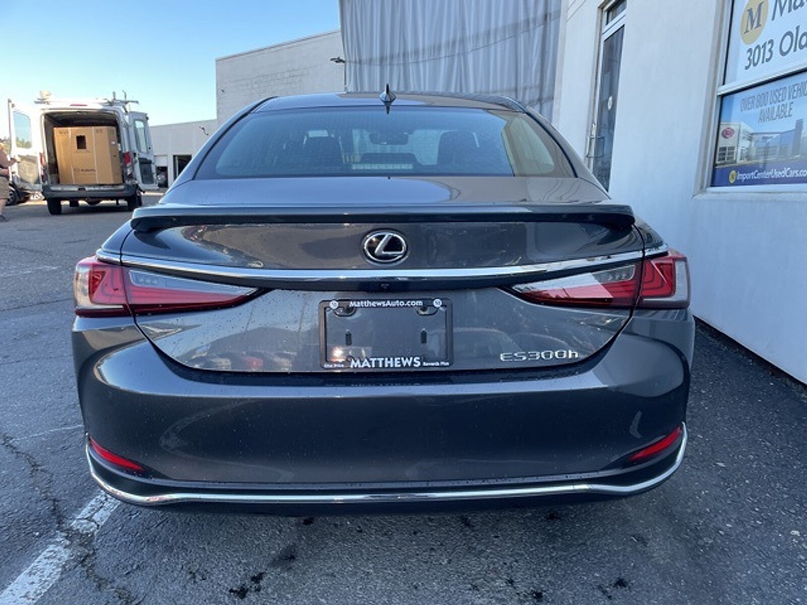 2024 Lexus ES 300h Ultra Luxury photo 4