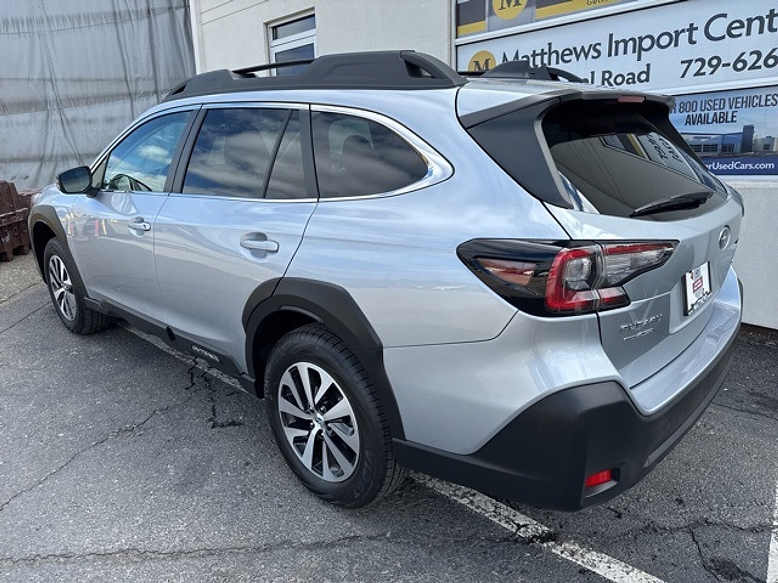 2024 Subaru Outback Premium photo 3