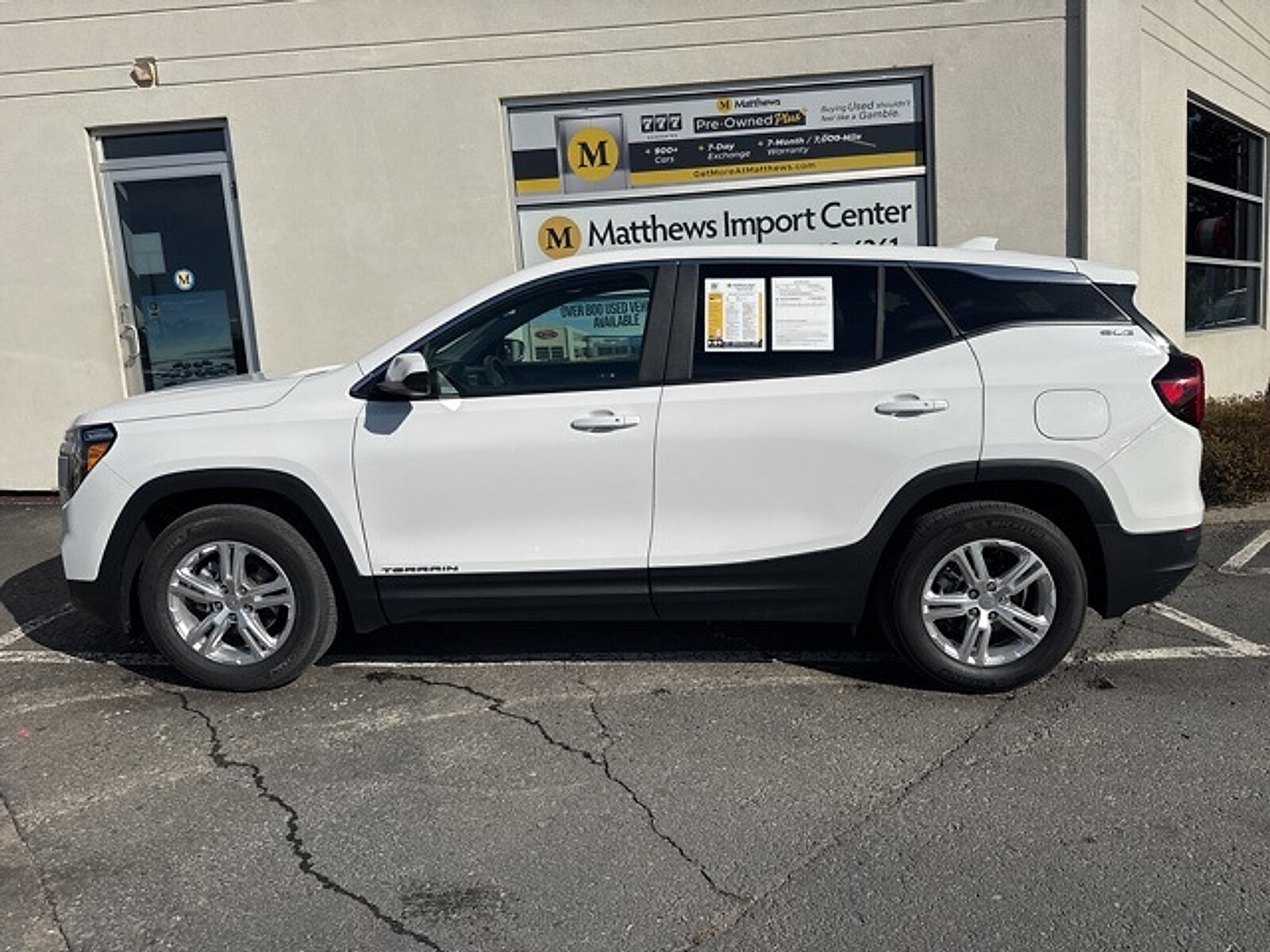 2024 Gmc Terrain SLE photo 2
