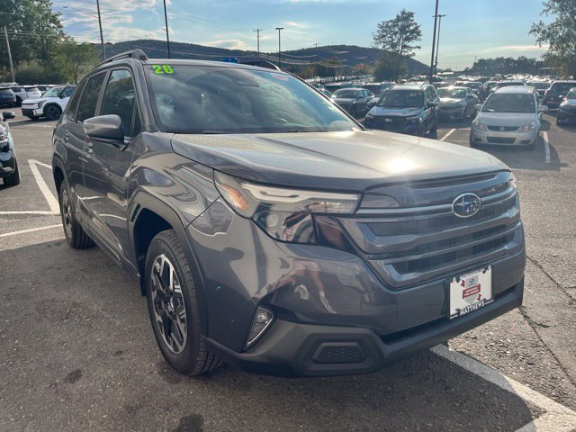 Additional photo of vehicle.