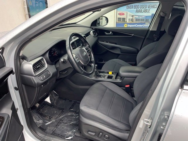 Additional photo of vehicle.