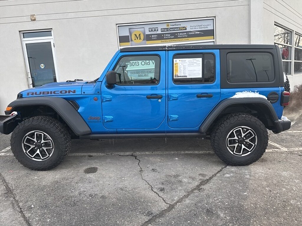 2024 Jeep Wrangler Rubicon photo 2