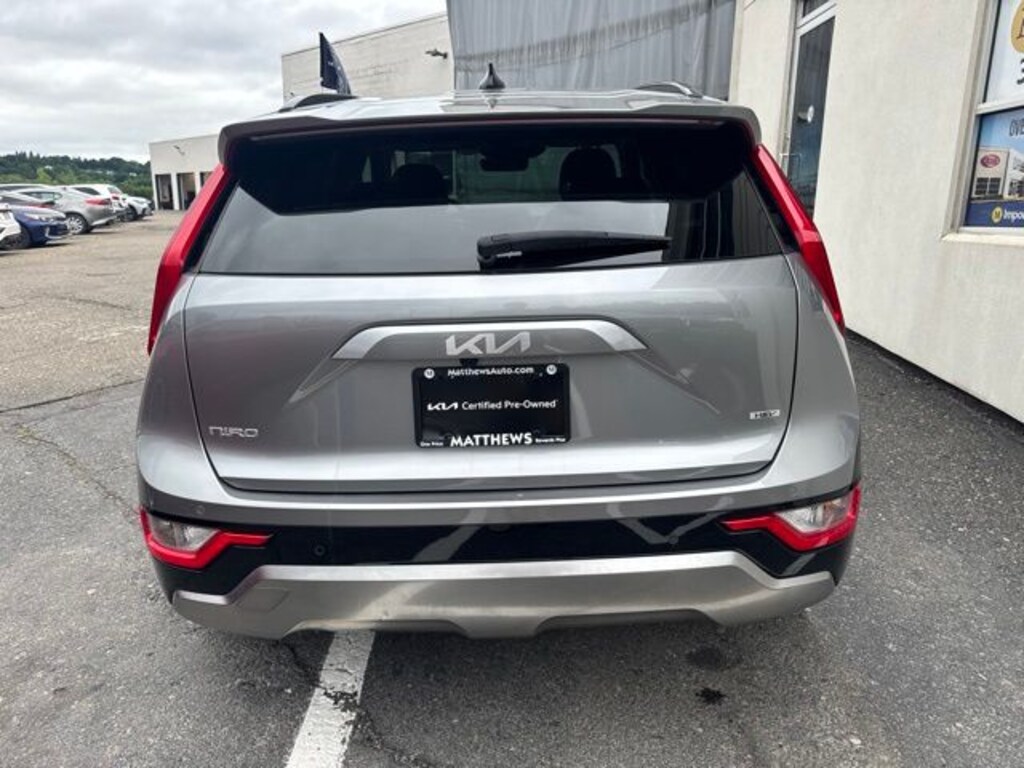 Certified 2023 Kia Niro EX Touring SUV