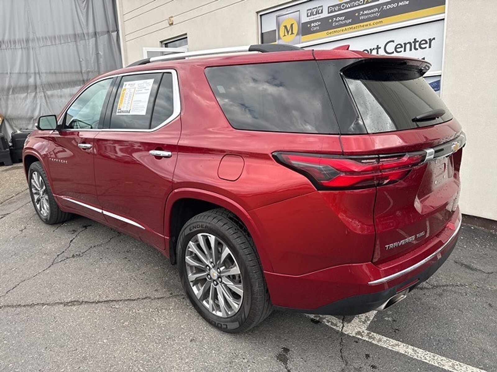 2023 Chevrolet Traverse Premier photo 3