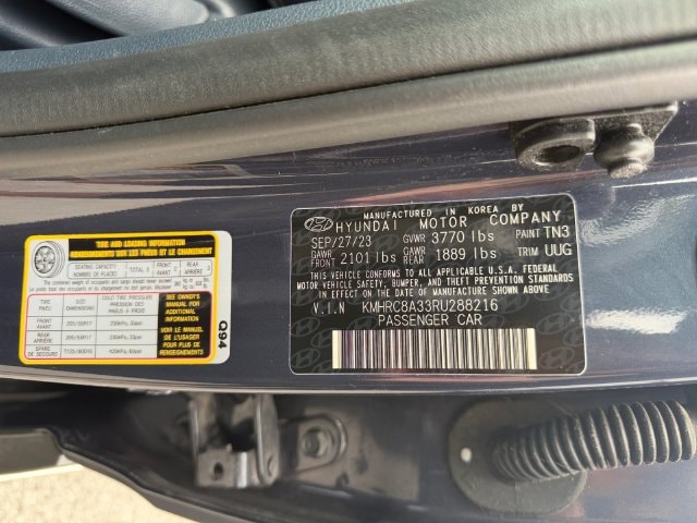 Additional photo of vehicle.